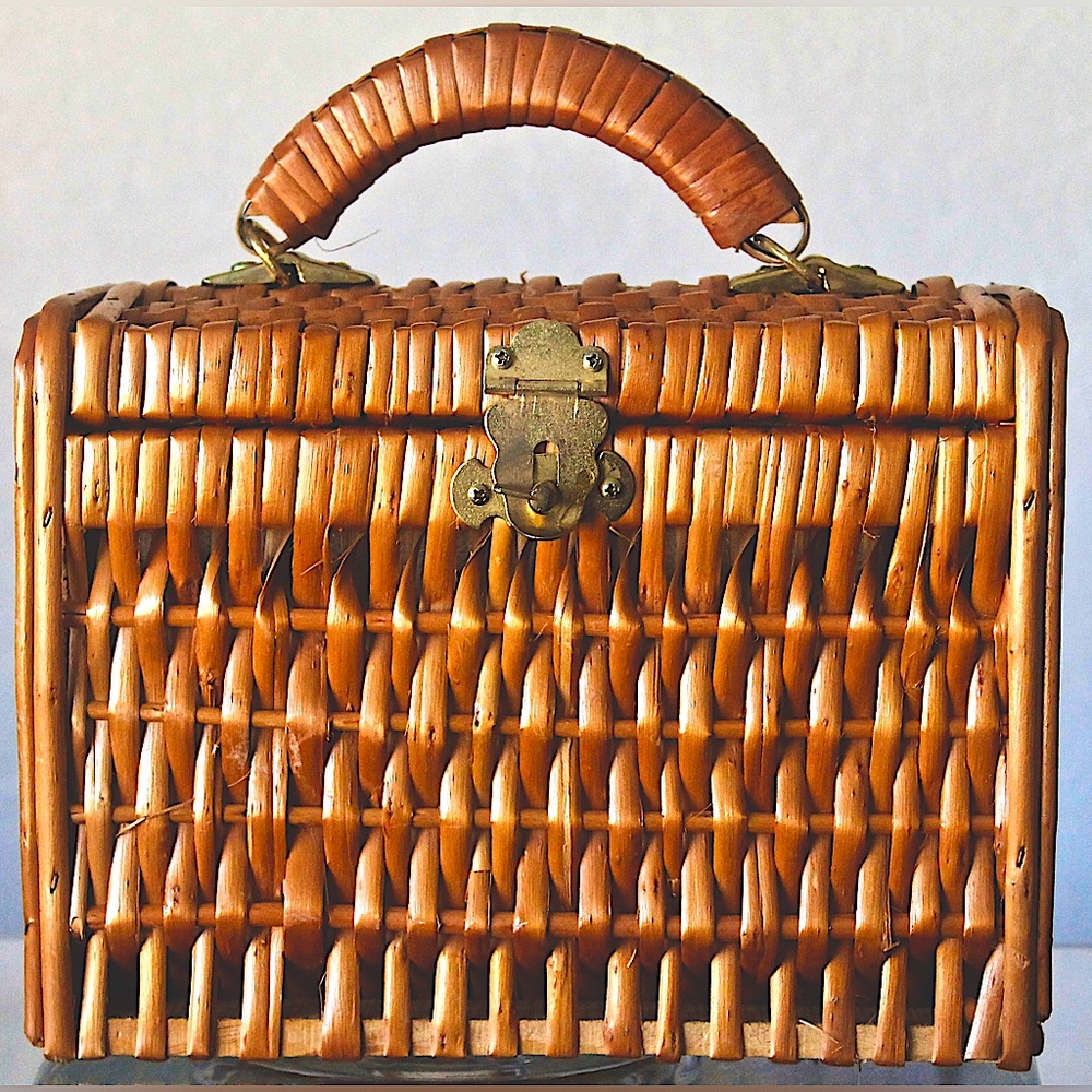 WICKER PURSE SQUARE Y2K NEW BROWN